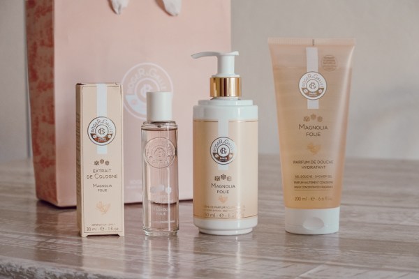 Le rituel parfumage Magnolia Folie de Roger & Gallet