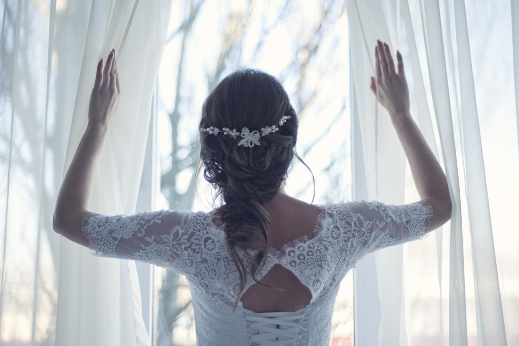 Essayages de robes de mariée